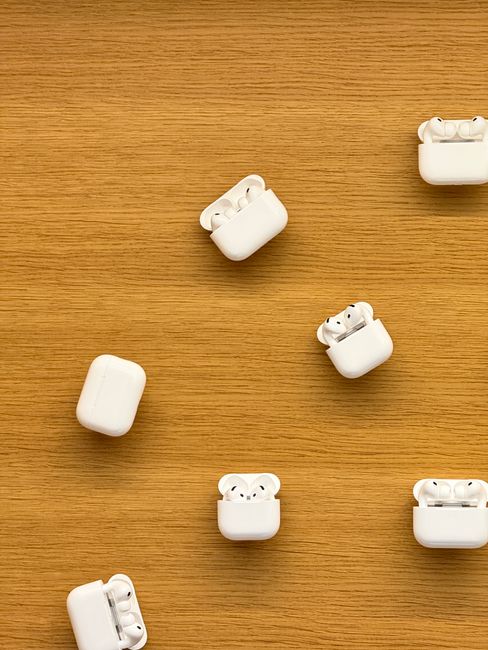 苹果产品成本与售价溢价对比示意图