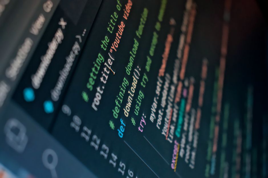 Docker Compose 配置文件示例
