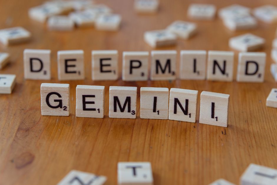 Claude Code 与 Gemini 选择决策流程图