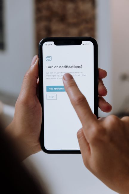iPhone eSIM setup