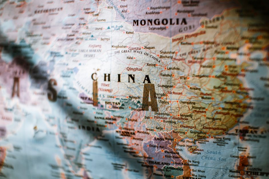 中国到法国网络路由延迟示意图
