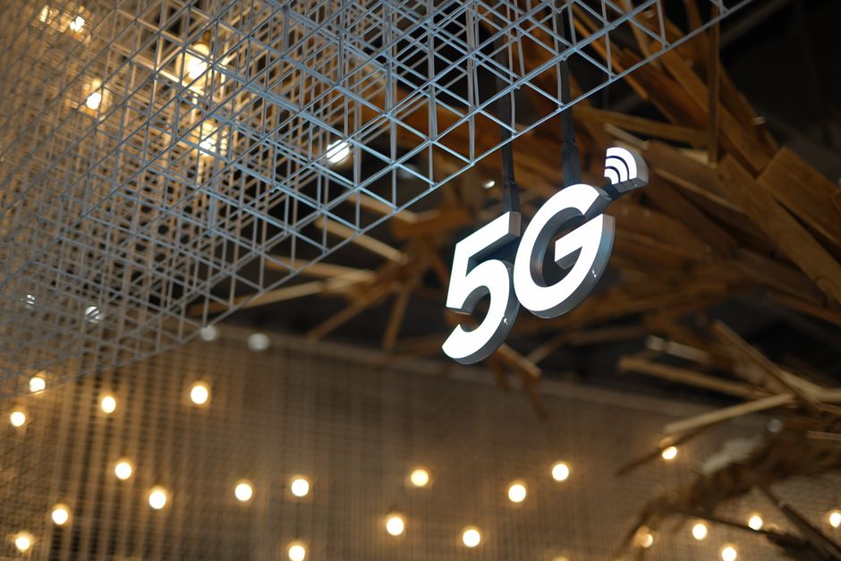 5G通信网络技术示意图