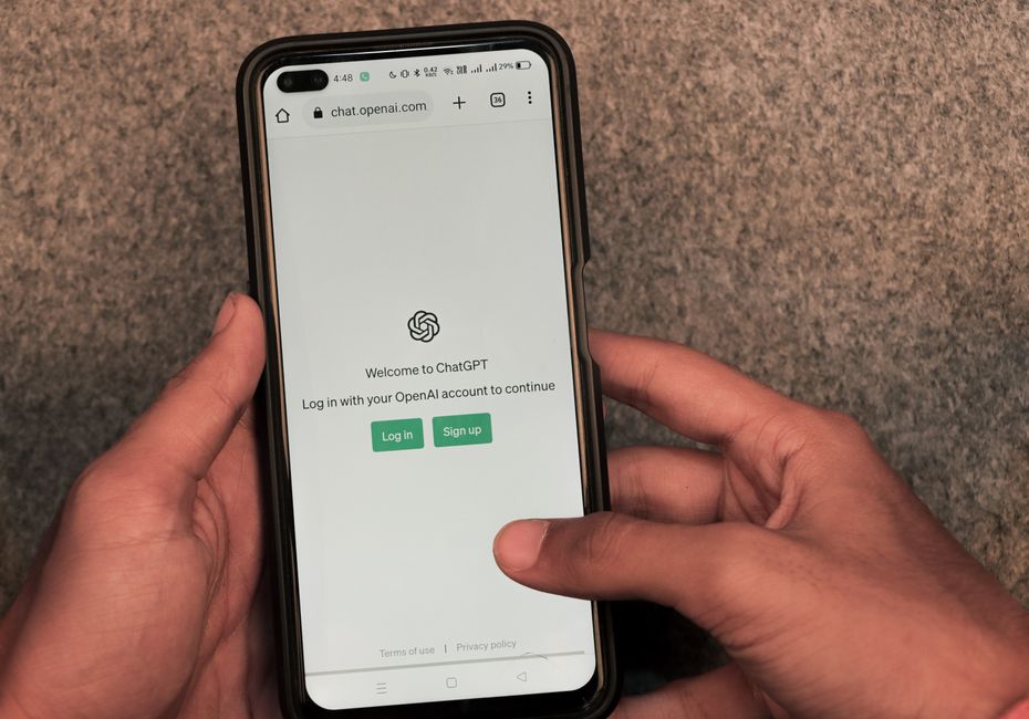 OpenAI官方申诉表单或邮件撰写界面示意图