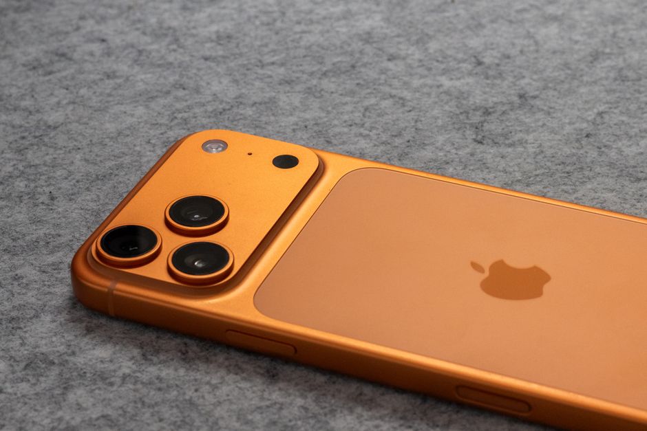 iPhone 17 概念渲染图
