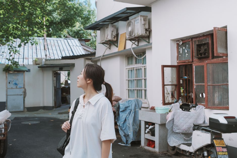 客服工单系统界面，显示无人回复的空状态