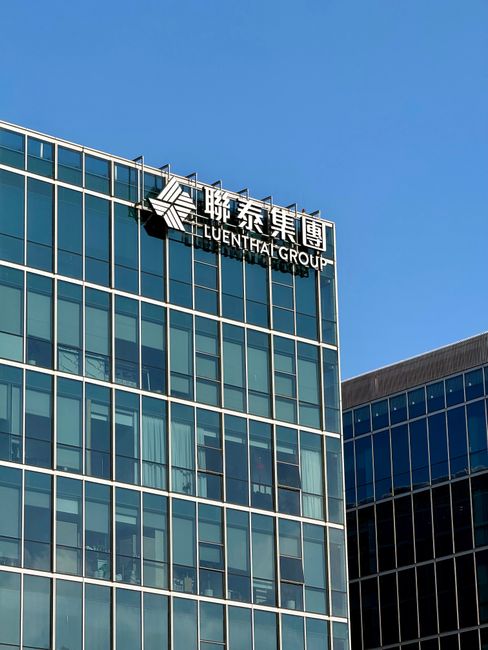 智谱AI（GLM）的品牌标志或应用界面示意图