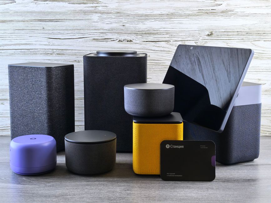 Home Assistant 界面展示自动化场景与设备状态，强调本地化控制