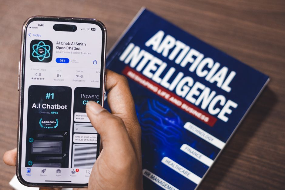 支付宝 AI 版本功能演示图
