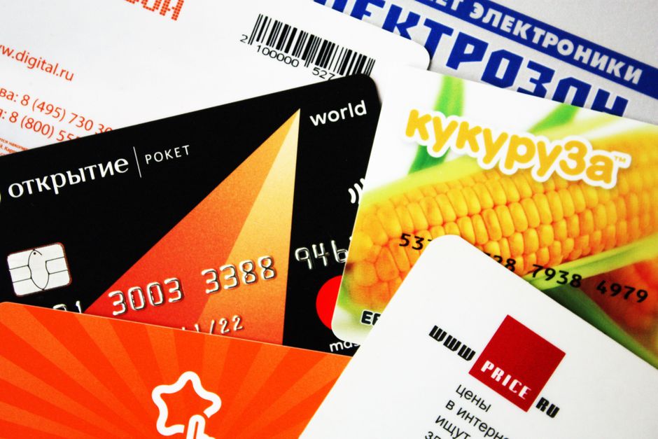 Comparison of OpenAI payment methods showing a credit card and an App Store gift card