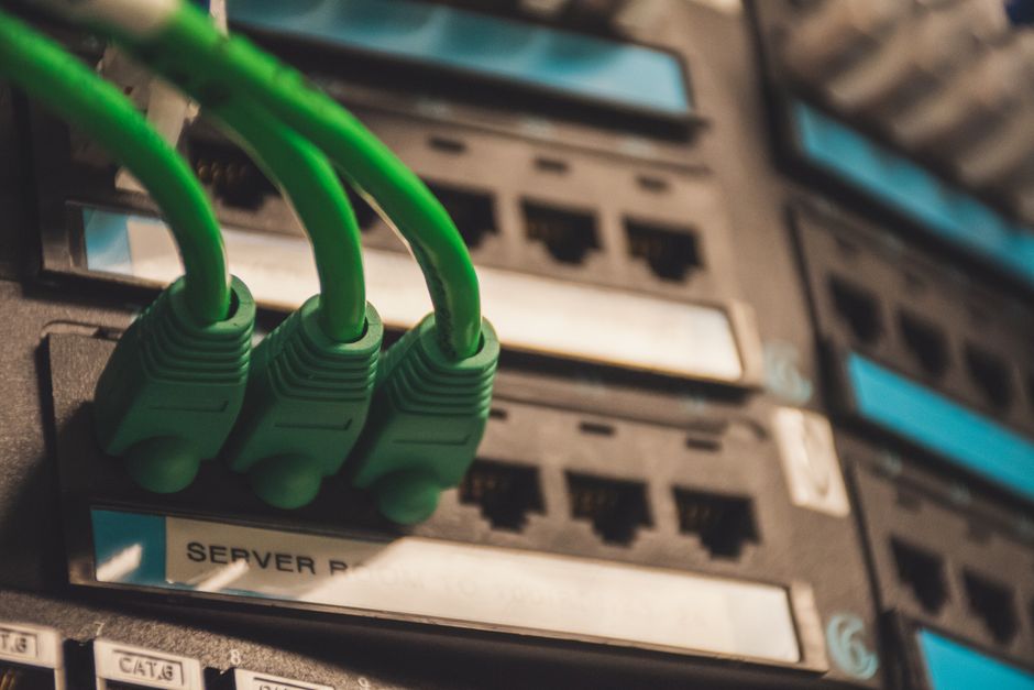 Infographic explaining the difference between Residential IP and Datacenter IP