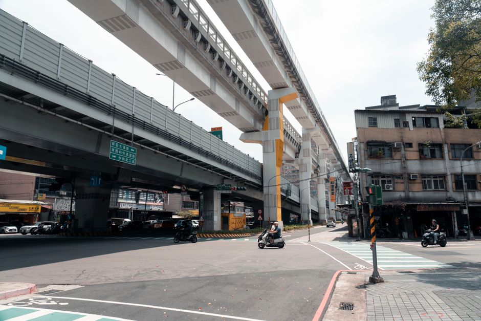CN2 GIA线路与普通线路的网络性能对比图
