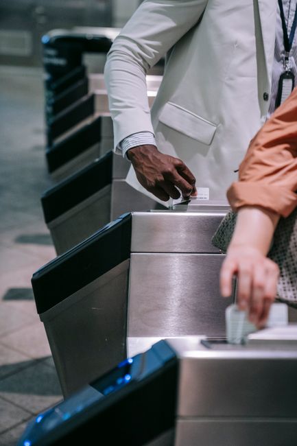 Cloudflare Turnstile 验证组件示例