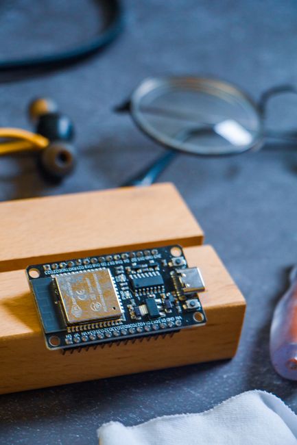 ESP32 开发板特写